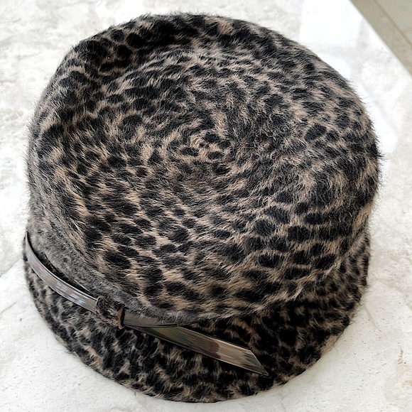 Philip Treacy Vintage Faux Fur Animal Print Hat Never Worn With Tags and Hat Box - Picture 2 of 8